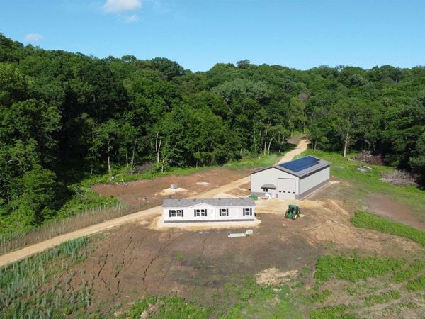 6163 S Blanding Road, HANOVER, IL 11675