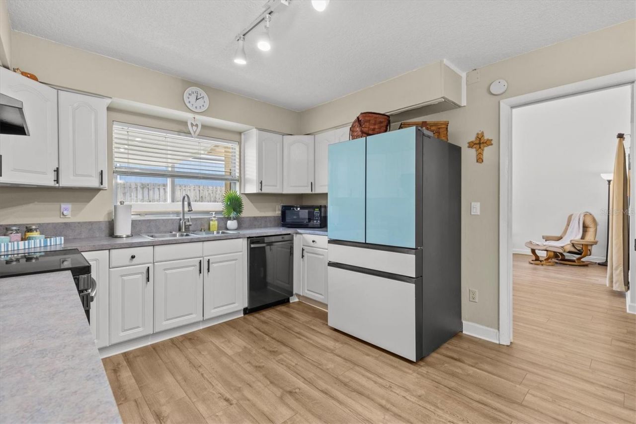 1581 Amberlea Drive S, Dunedin, FL 34698 Photo