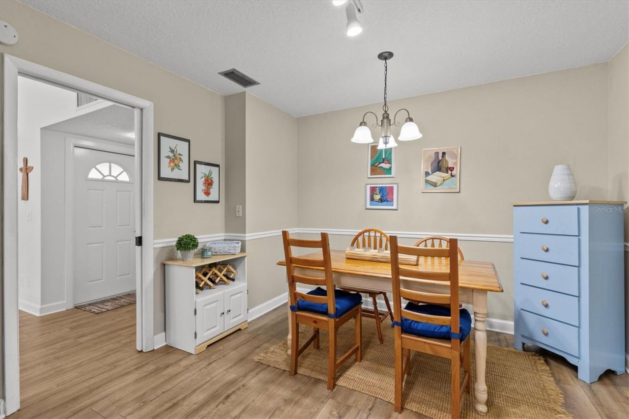 1581 Amberlea Drive S, Dunedin, FL 34698 Photo