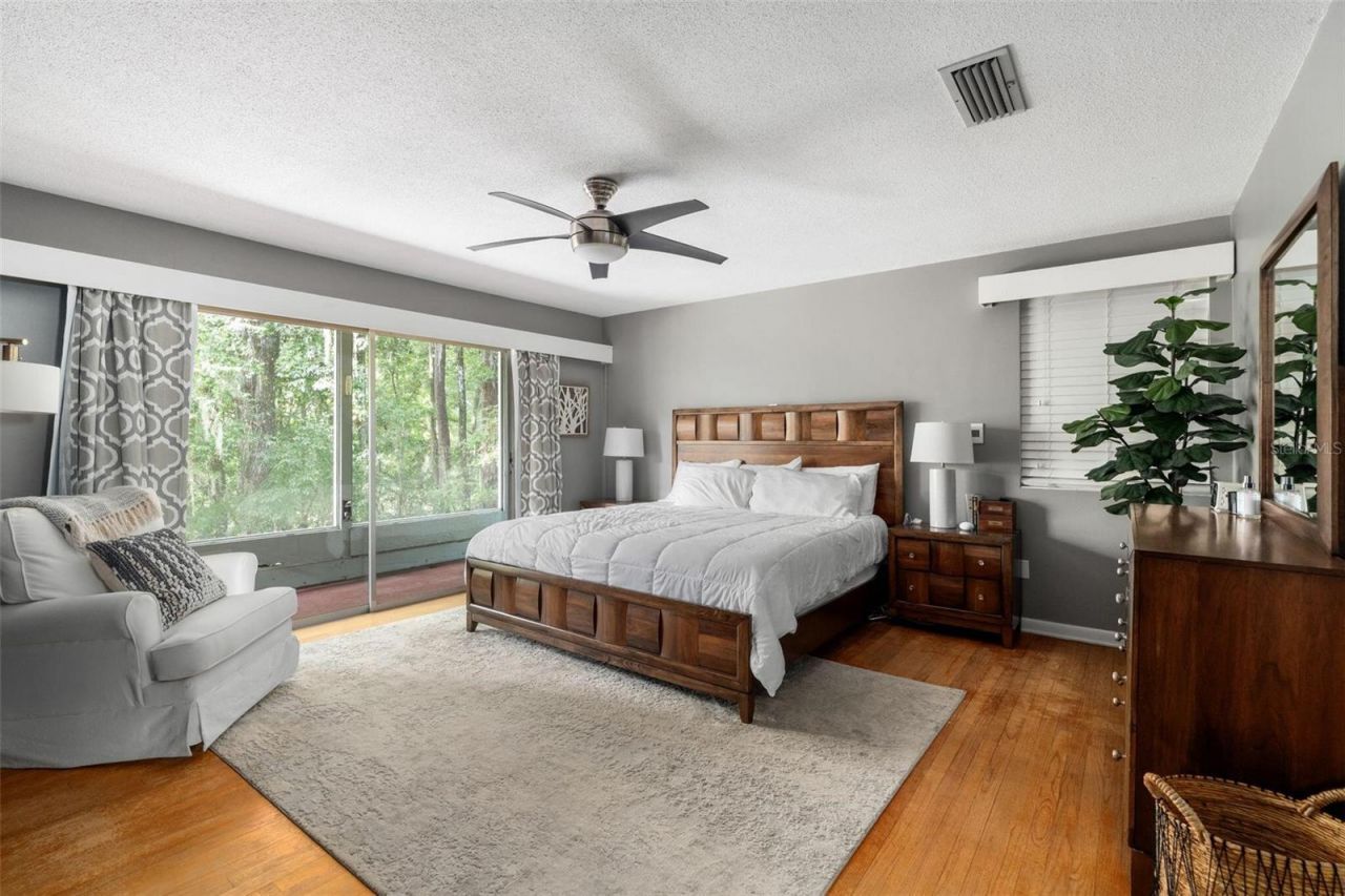 4551 NW 1st Avenue, Gainesville, FL 32607 Photo