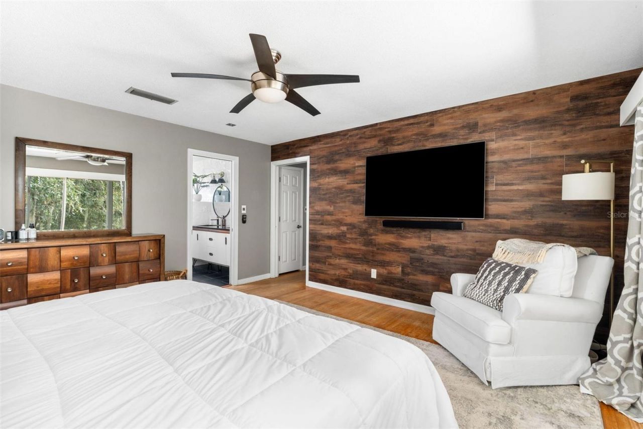 4551 NW 1st Avenue, Gainesville, FL 32607 Photo