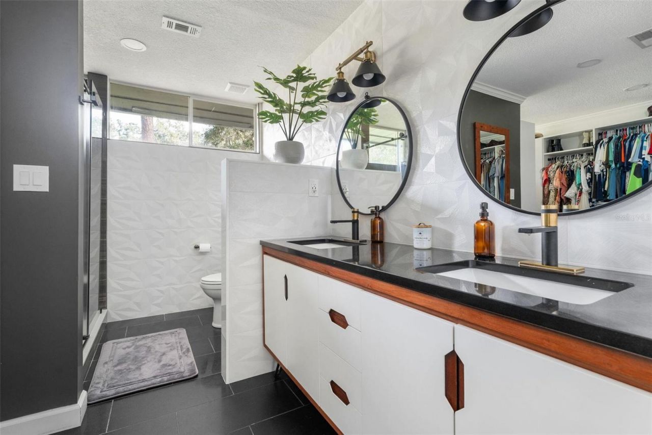 4551 NW 1st Avenue, Gainesville, FL 32607 Photo