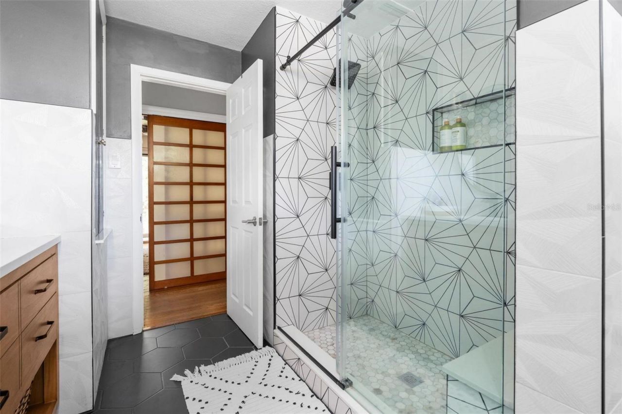 4551 NW 1st Avenue, Gainesville, FL 32607 Photo