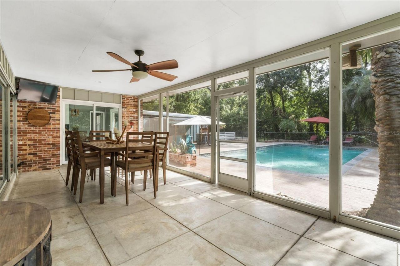 4551 NW 1st Avenue, Gainesville, FL 32607 Photo