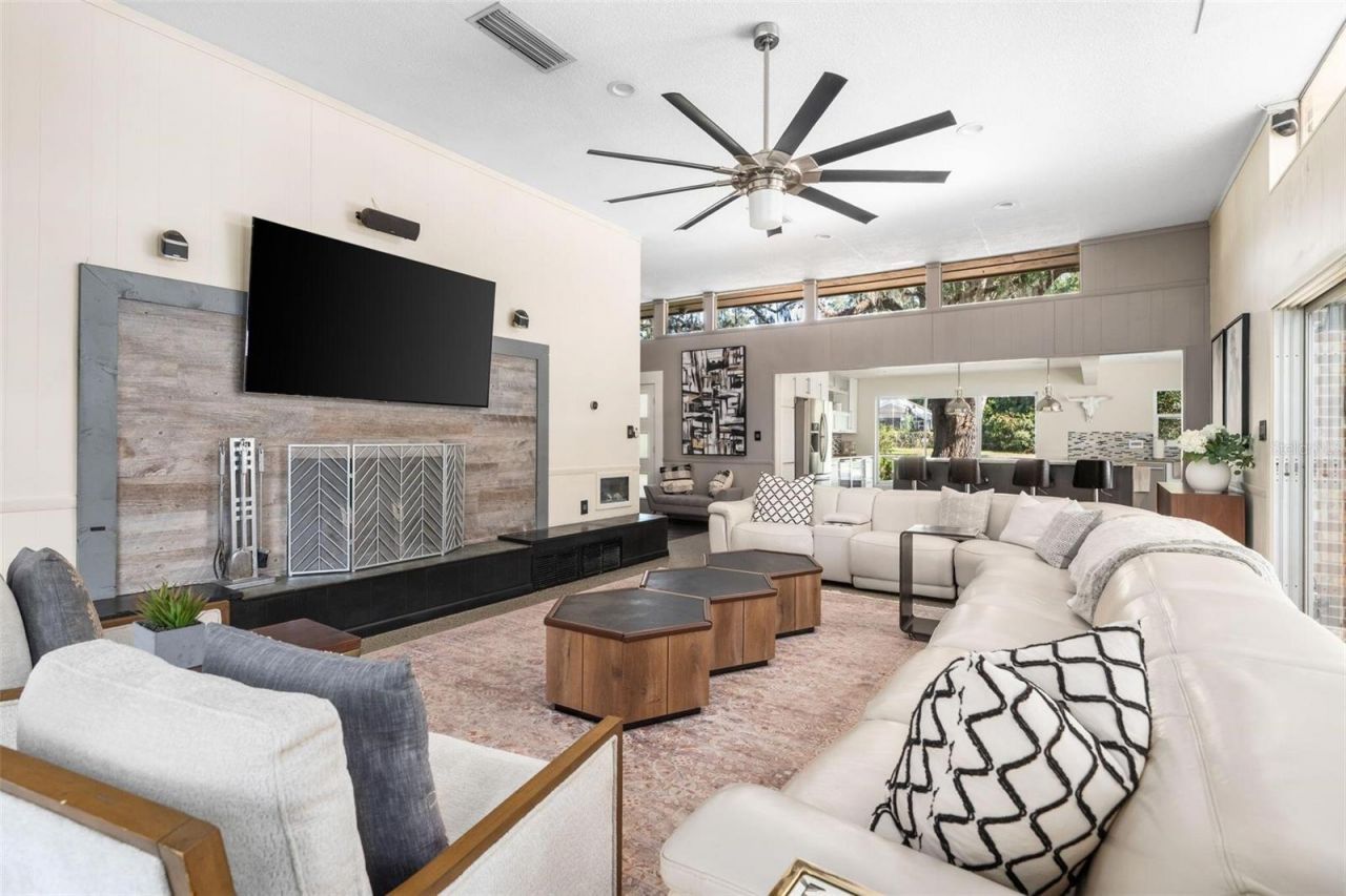 4551 NW 1st Avenue, Gainesville, FL 32607 Photo