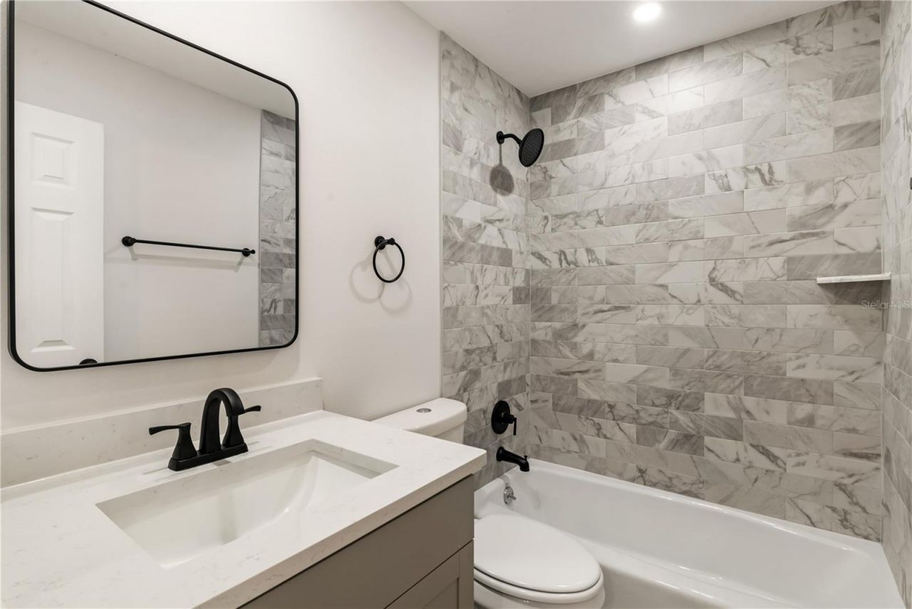 5340 Royal Palm Avenue , Unit 5340, Sarasota, FL 34234 Photo