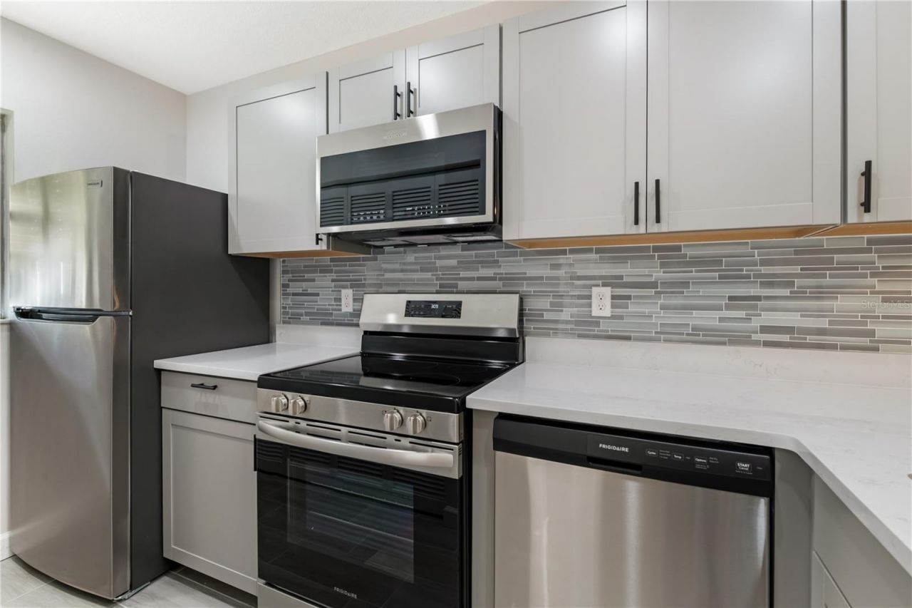 5340 Royal Palm Avenue , Unit 5340, Sarasota, FL 34234 Photo