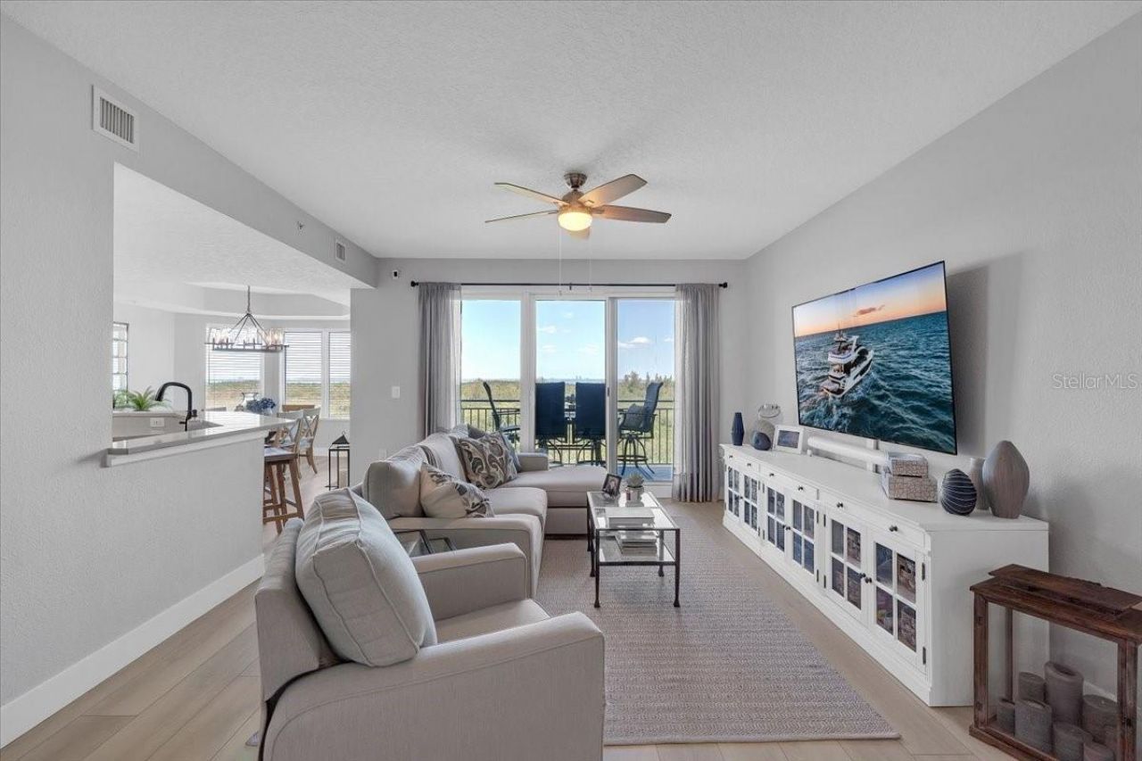 10851 Mangrove Cay Lane Ne, Unit 712, Saint Petersburg, FL 33716 Photo