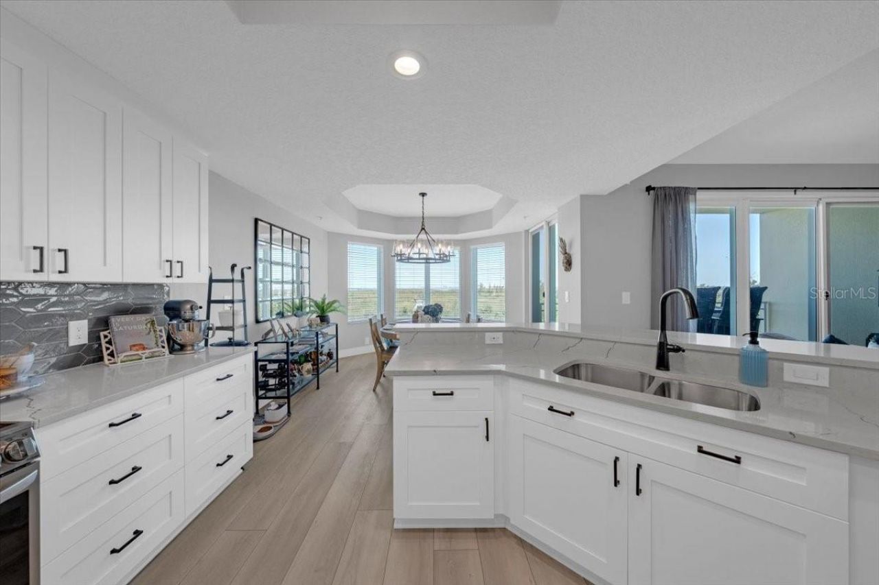 10851 Mangrove Cay Lane Ne, Unit 712, Saint Petersburg, FL 33716 Photo