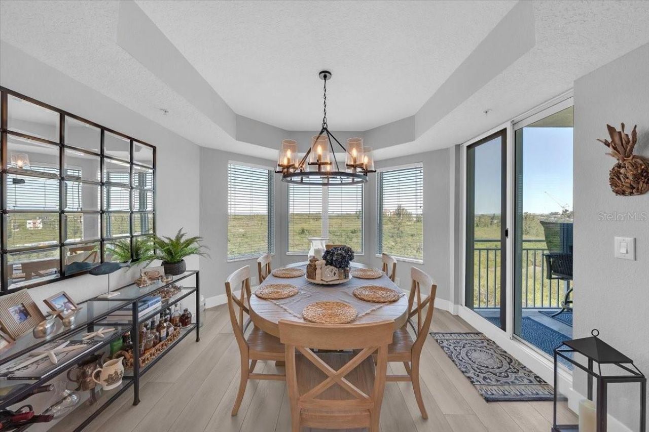 10851 Mangrove Cay Lane Ne, Unit 712, Saint Petersburg, FL 33716 Photo