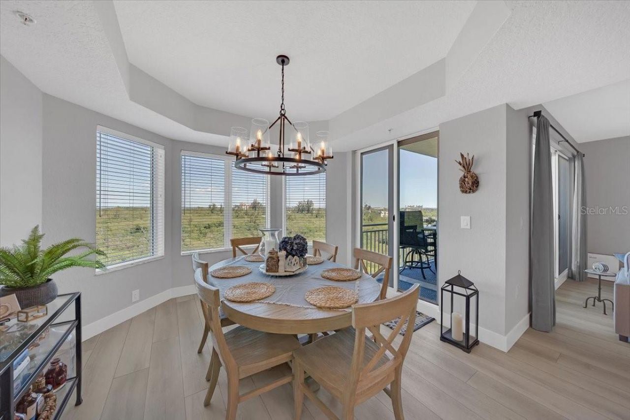 10851 Mangrove Cay Lane Ne, Unit 712, Saint Petersburg, FL 33716 Photo