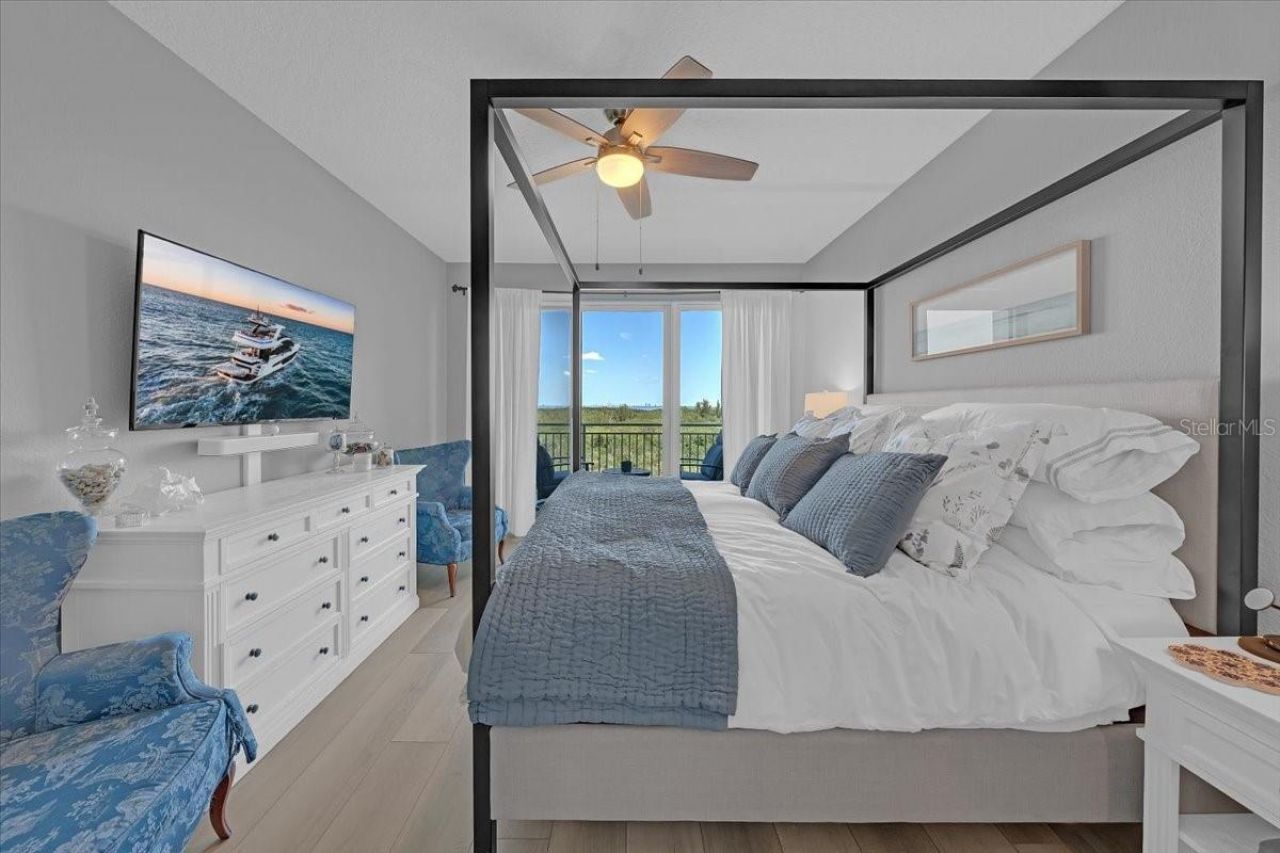 10851 Mangrove Cay Lane Ne, Unit 712, Saint Petersburg, FL 33716 Photo