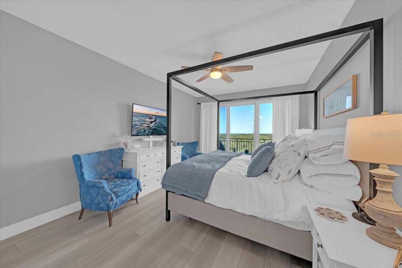 10851 Mangrove Cay Lane Ne, Unit 712, Saint Petersburg, FL 33716 Photo