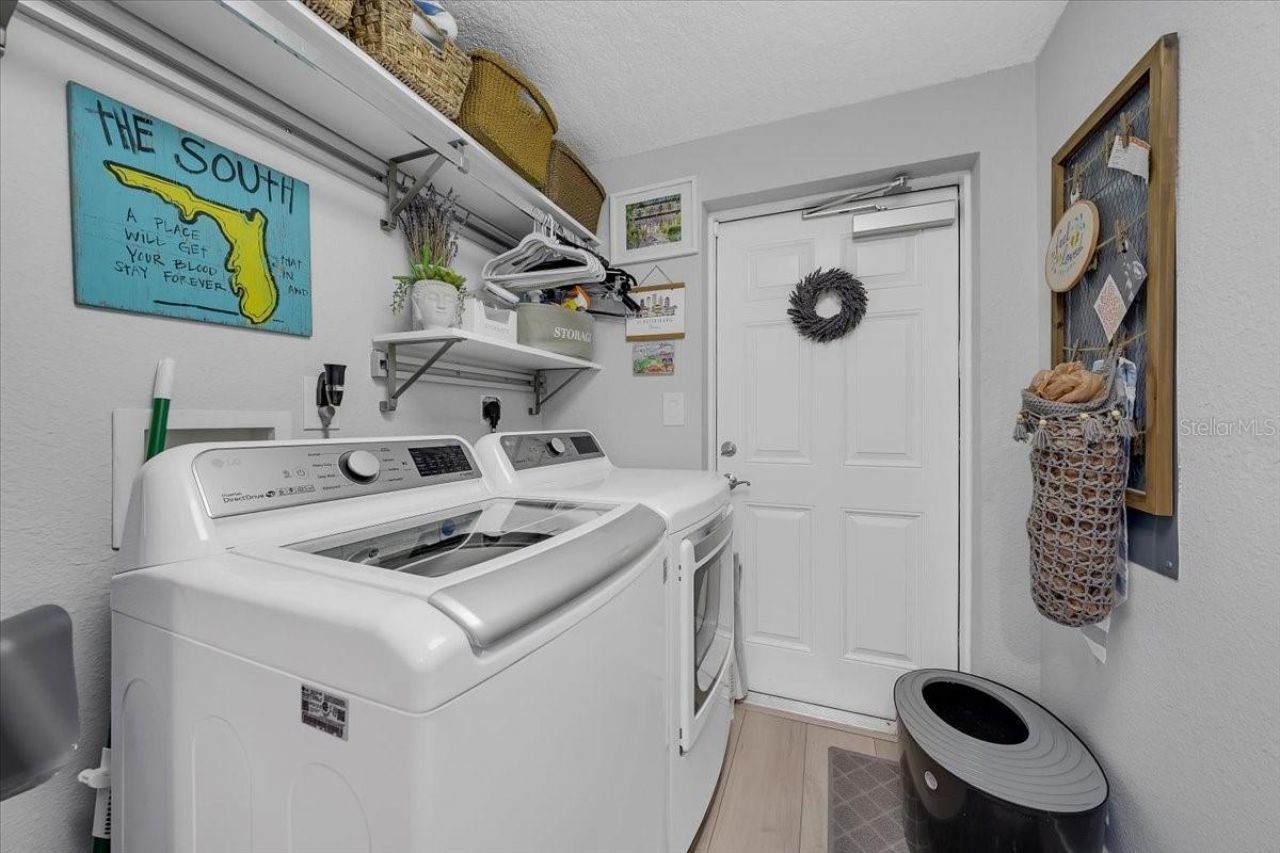 10851 Mangrove Cay Lane Ne, Unit 712, Saint Petersburg, FL 33716 Photo