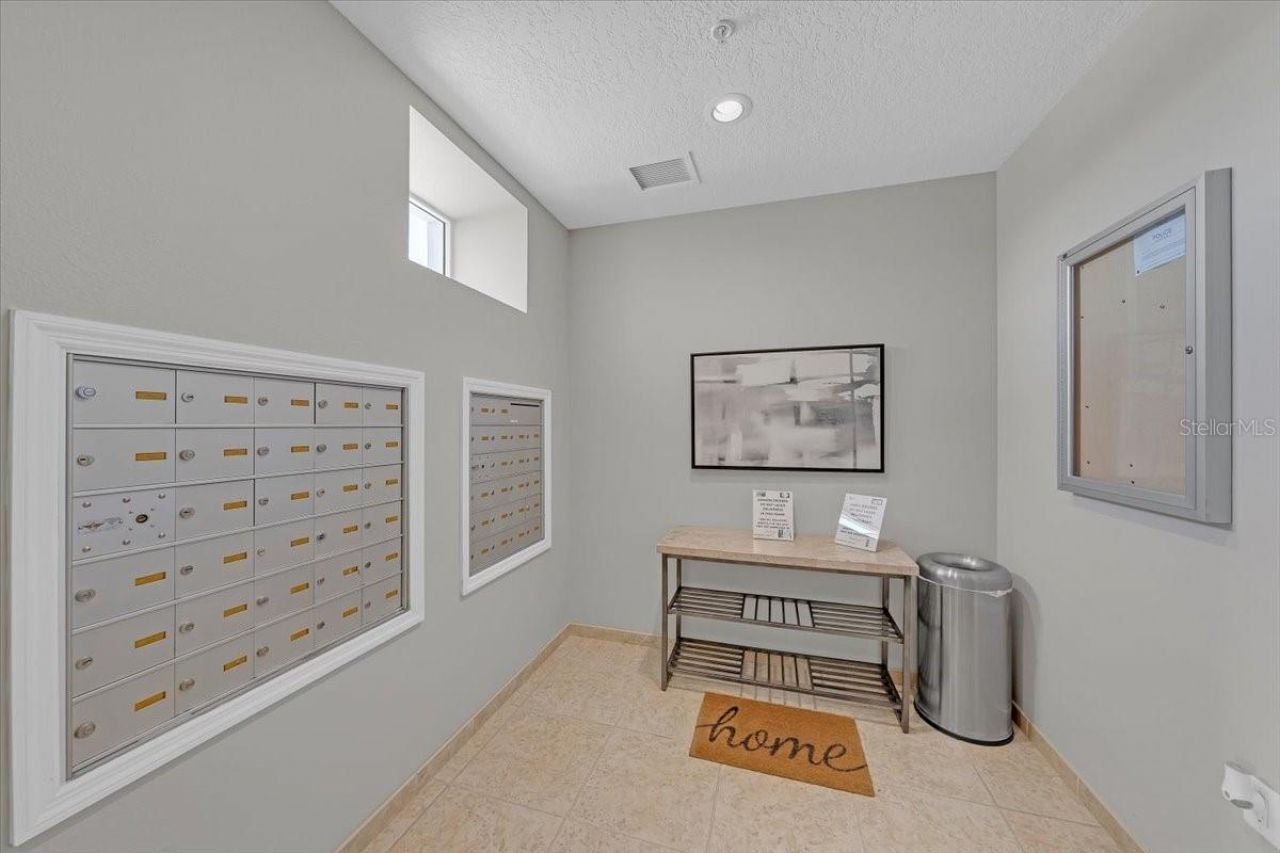 10851 Mangrove Cay Lane Ne, Unit 712, Saint Petersburg, FL 33716 Photo