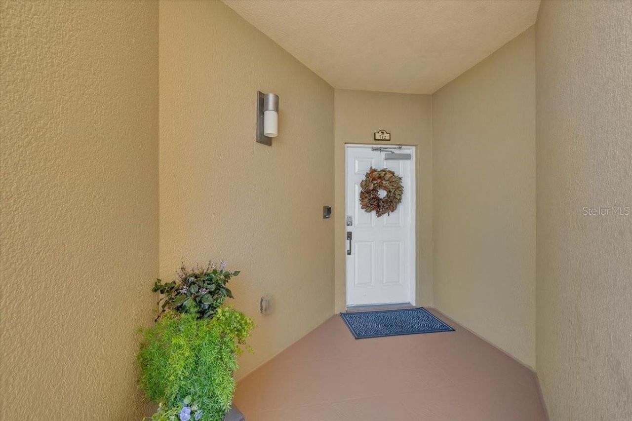 10851 Mangrove Cay Lane Ne, Unit 712, Saint Petersburg, FL 33716 Photo