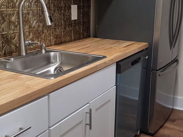 2 Pleasant Street, Unit 6, Claremont, NH 03743