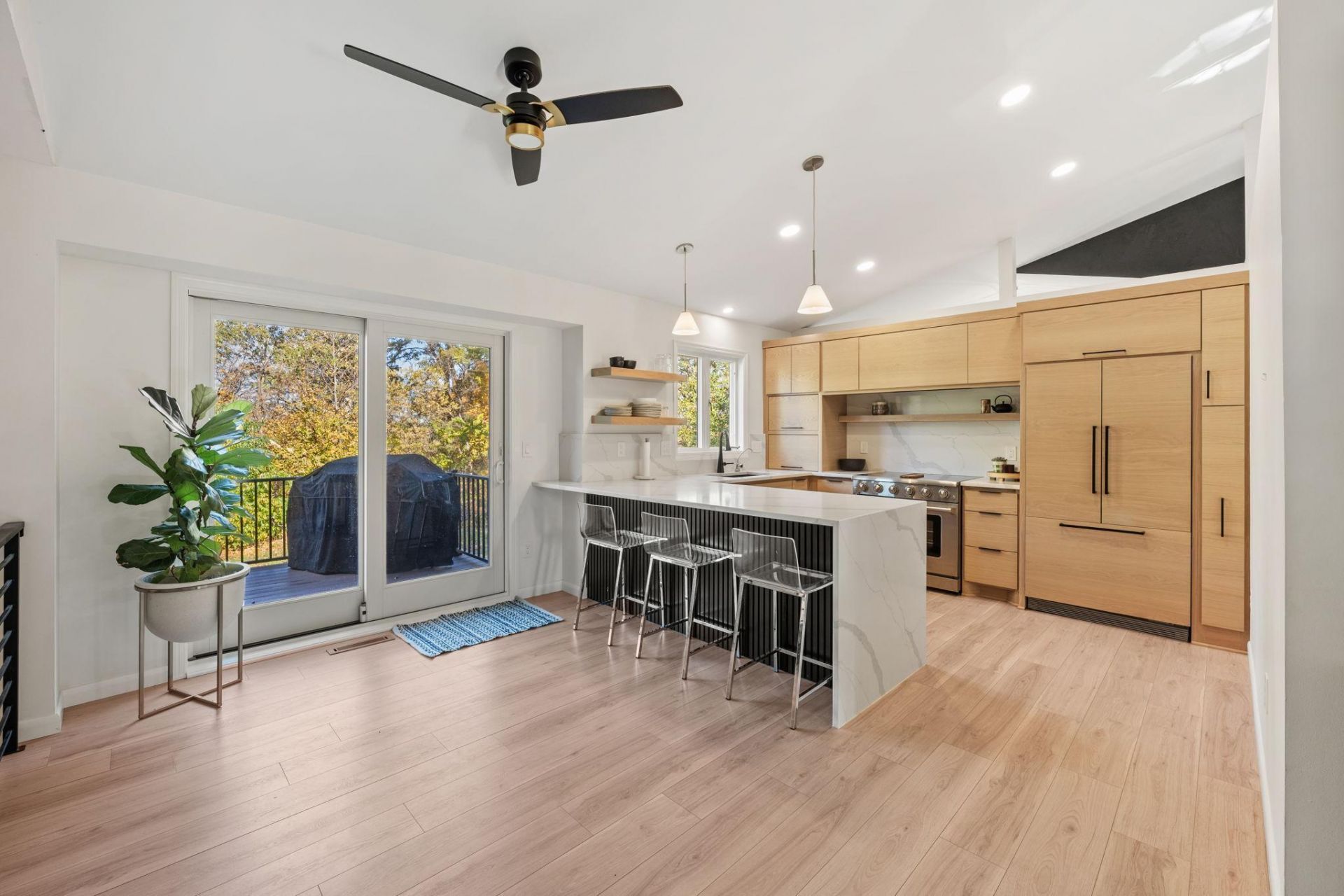 23000 Heather Ridge Drive, Rogers, MN 55374