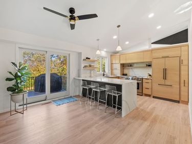 23000 Heather Ridge Drive, Rogers, MN 55374