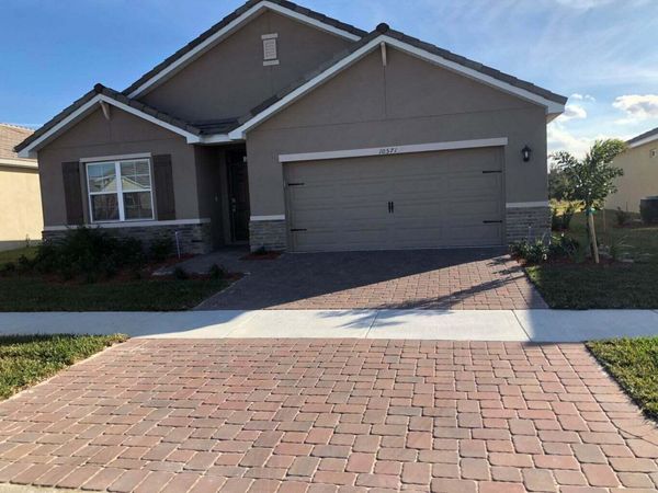 10571 SW Toren Way, Port St. Lucie, FL 34987