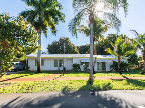 308 Australian Circle, Lake Park, FL 33403