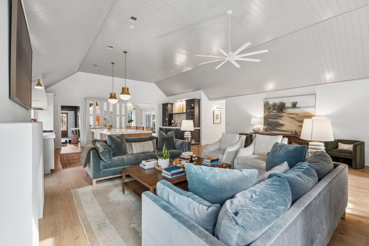 1020 S Shem Drive Photo 13