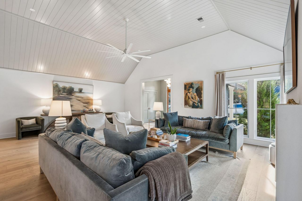 1020 S Shem Drive Photo 14