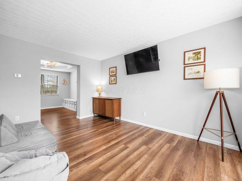 5931 Heritage Farms Drive, Hilliard, OH 43026 Photo 8