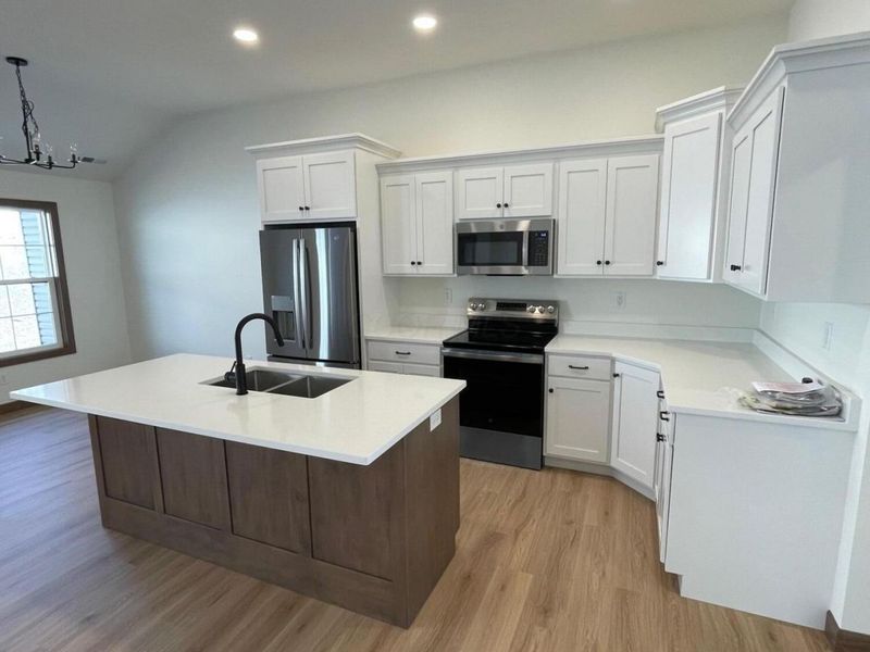 114 Roanoke Street , Mount Vernon, OH 43050 Photo 2