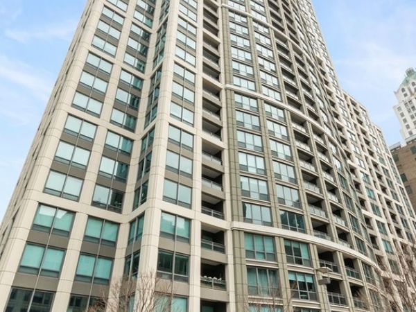 130 N Garland Court, Unit 3102, Chicago, IL 60602