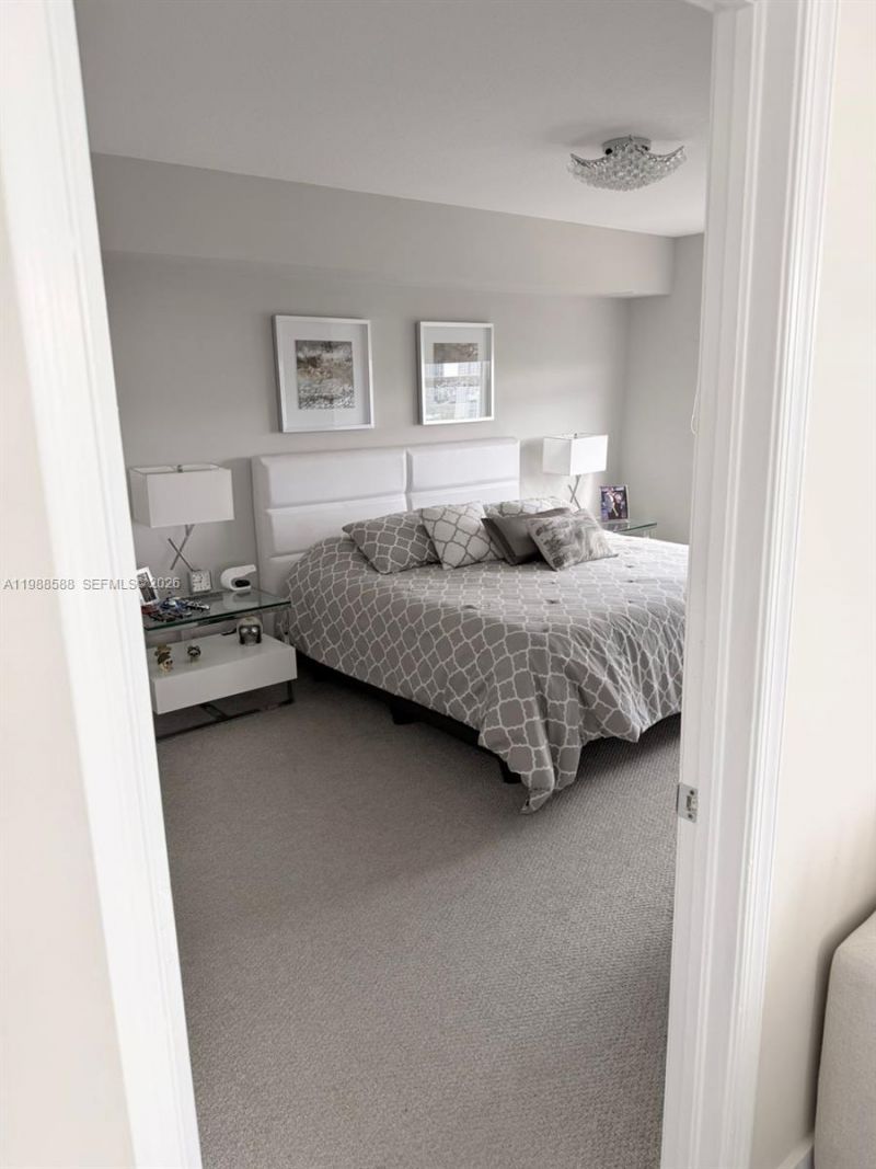 19501 W Country Club Dr, Unit 2204, Aventura, FL 33180 Photo