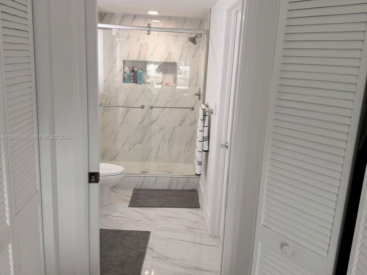 19501 W Country Club Dr, Unit 2204, Aventura, FL 33180 Photo