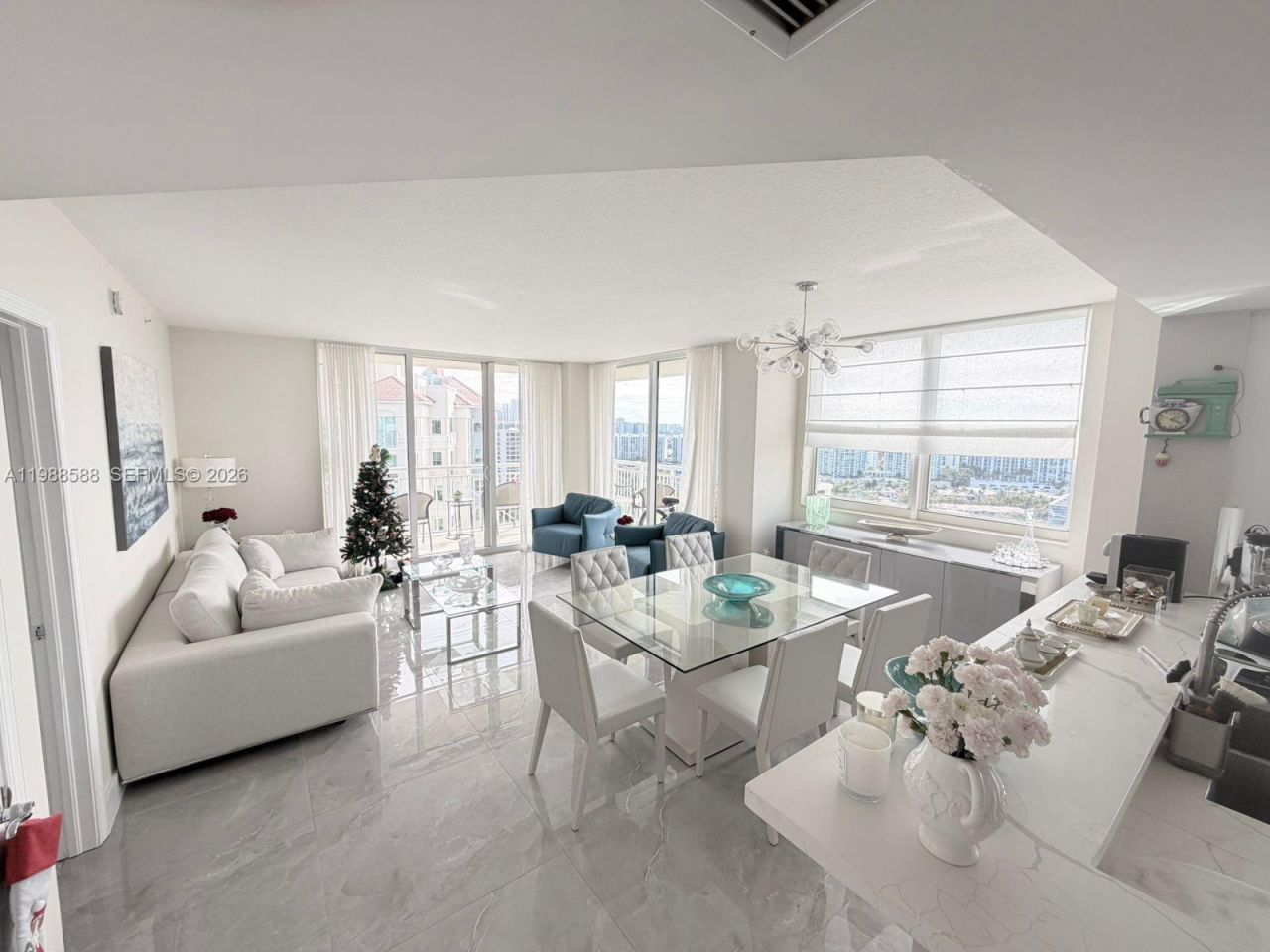 19501 W Country Club Dr, Unit 2204, Aventura, FL 33180 Photo