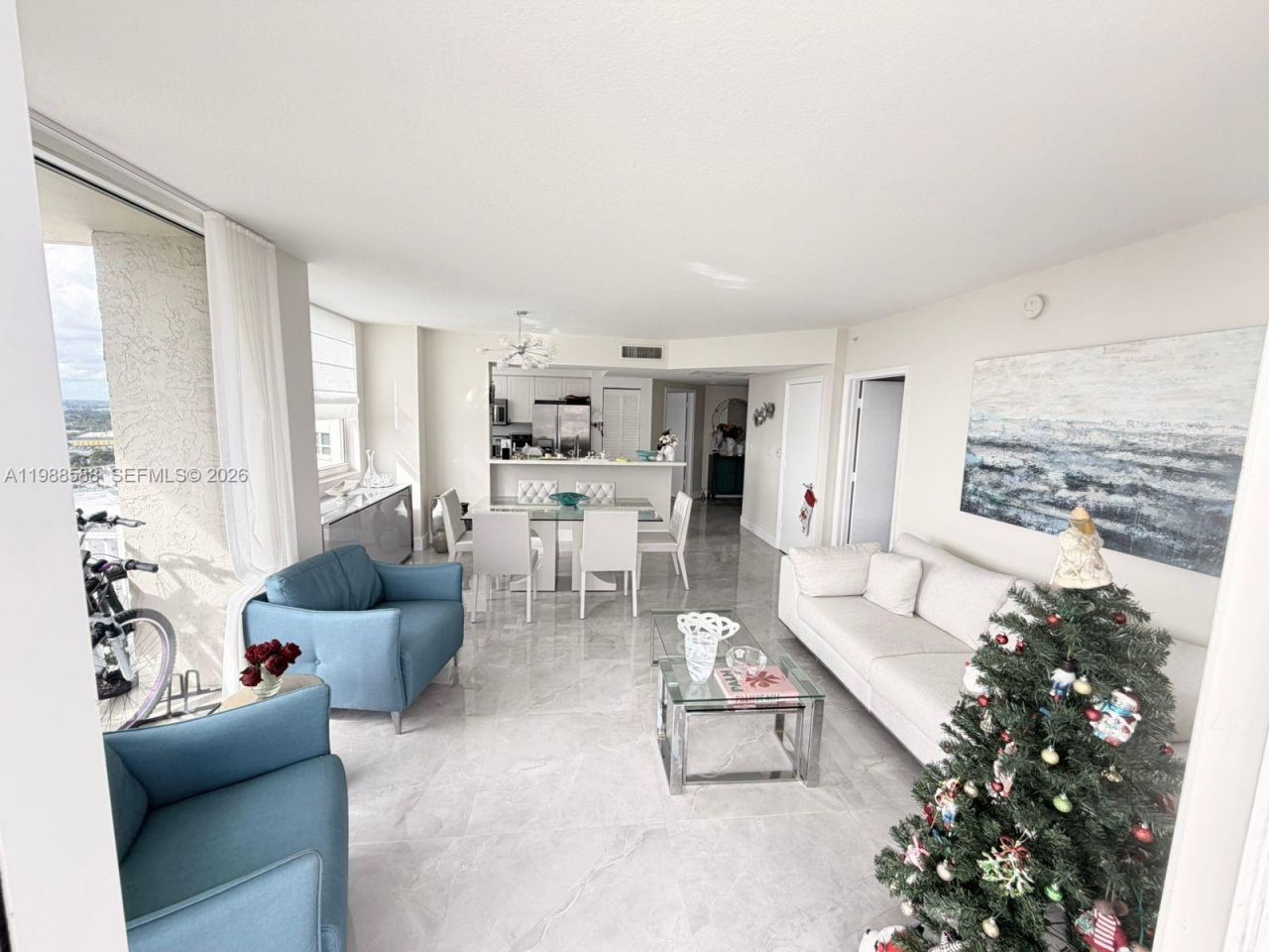 19501 W Country Club Dr, Unit 2204, Aventura, FL 33180 Photo