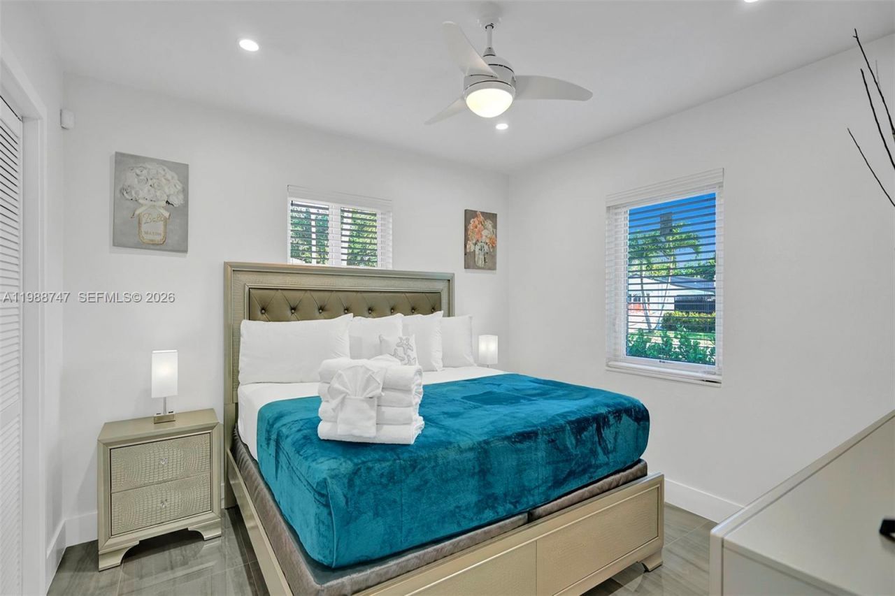 1800 N Victoria Park Rd , Fort Lauderdale, FL 33305 Photo