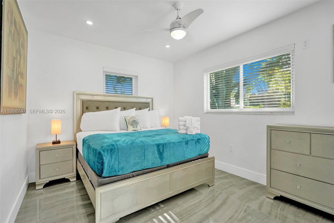 1800 N Victoria Park Rd , Fort Lauderdale, FL 33305 Photo