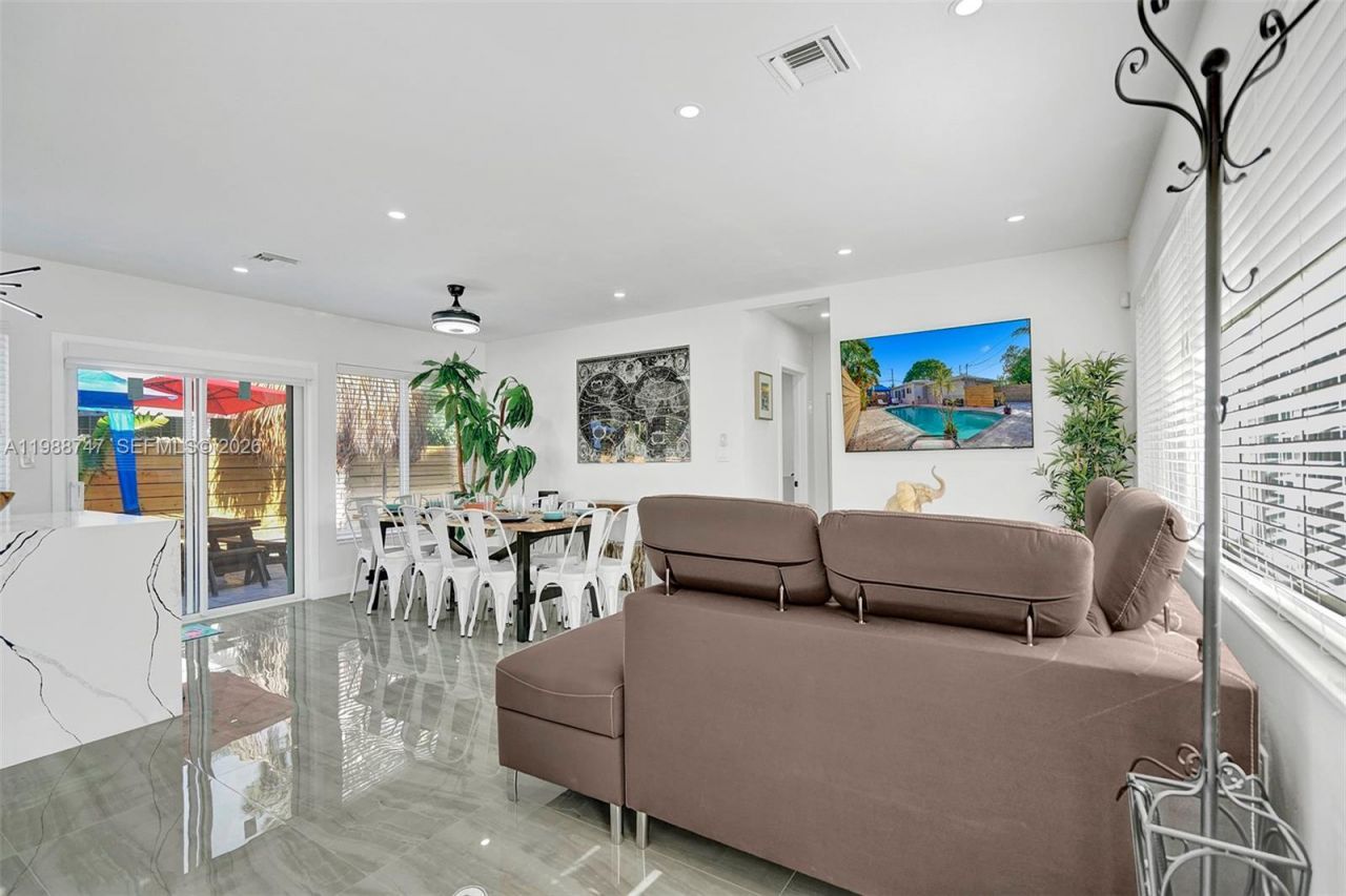 1800 N Victoria Park Rd , Fort Lauderdale, FL 33305 Photo