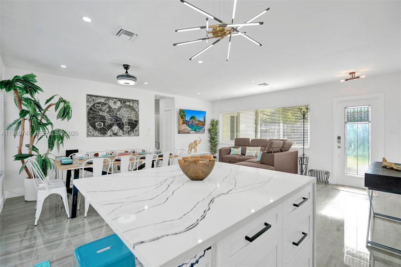 1800 N Victoria Park Rd , Fort Lauderdale, FL 33305 Photo