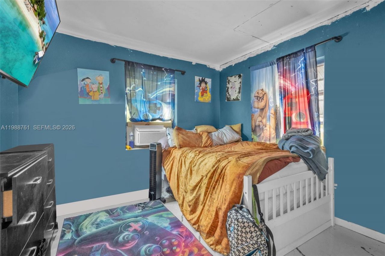 1300 NE 137th St , North Miami, FL 33161 Photo