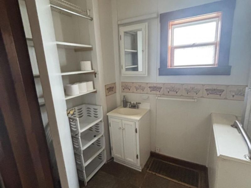 54 Raymond Avenue, Shelby, OH 44875 Photo 15