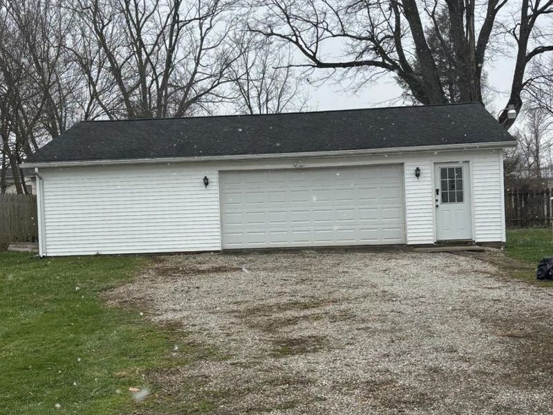 54 Raymond Avenue, Shelby, OH 44875 Photo 2