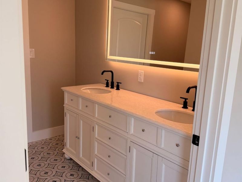 R Odenwald Drive, Fayetteville, OH 45118 Photo 9