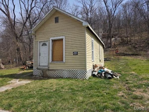 1224 Valley Street , Hannibal, MO 63401