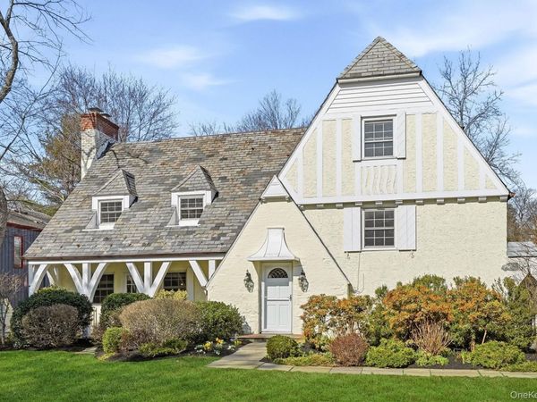 27 Valley Road , Scarsdale, NY 10583