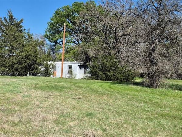 294 County Road 4683, Boyd, TX 76023