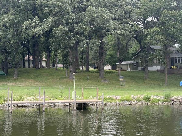 2422 Burr Oak Circle, Wahpeton, IA 51351