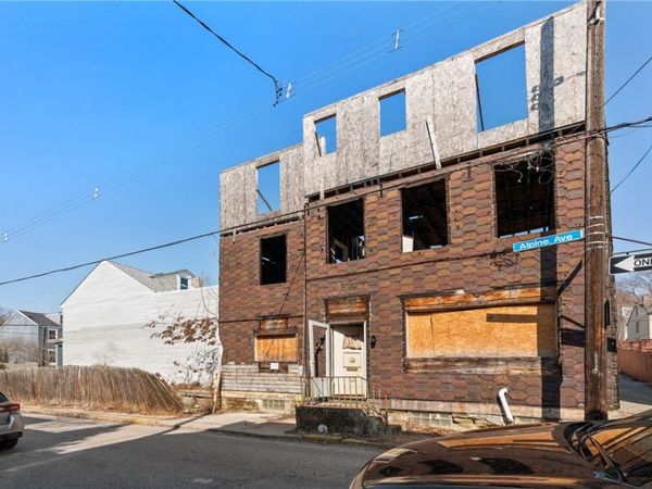 110 Alpine Ave., Pittsburgh, PA 15212