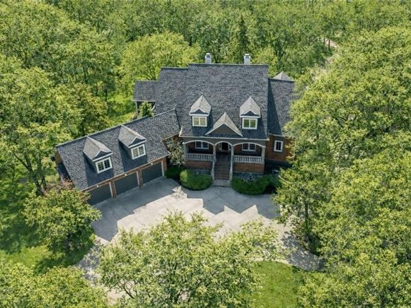 8200 W 172nd Terrace, Stilwell, KS 66085