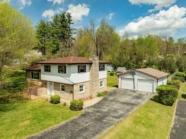 360 Hickory Hill Drive, Monticello, KY 42633