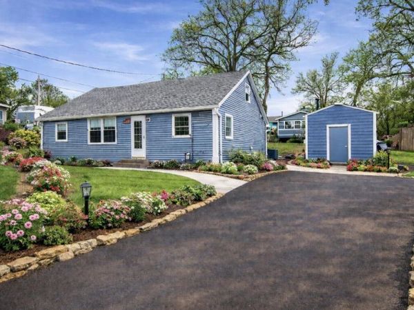 33737 S Lakeshore DRIVE, Burlington, WI 53105